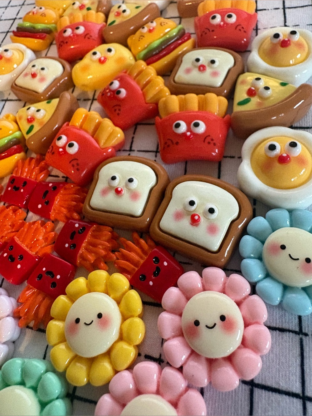 Cute Kawaii Food + Flowers Cabochons Flat Backs for Crafting - Bundle Lot - Picture 3 of 5